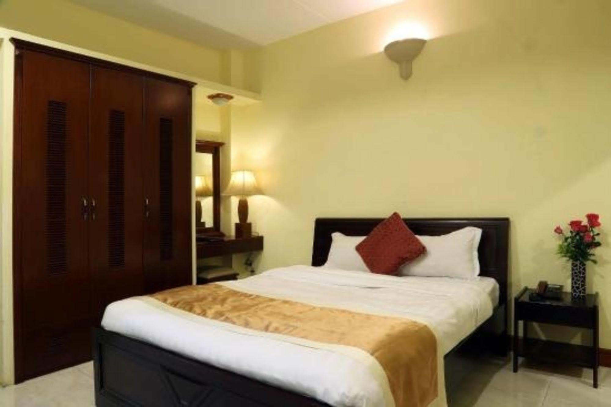 Lien Thanh Hotel Хошимин Экстерьер фото