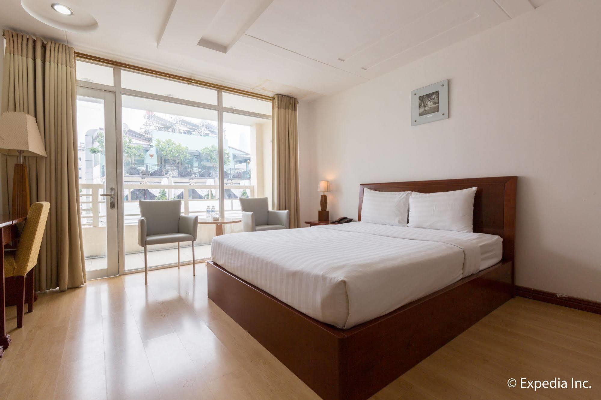 Lien Thanh Hotel Хошимин Экстерьер фото