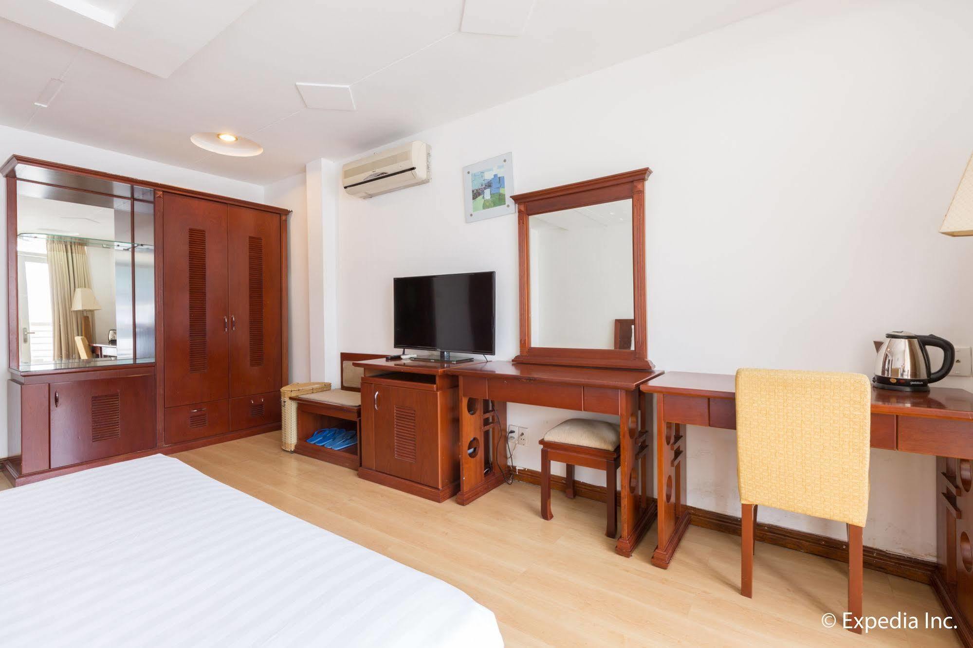 Lien Thanh Hotel Хошимин Экстерьер фото
